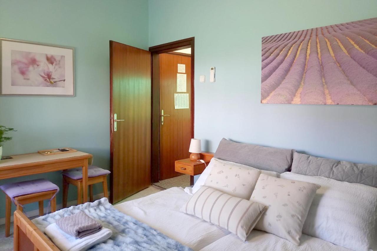 Sobe Zimmer Rooms Zivcic كارلوفاتش المظهر الخارجي الصورة
